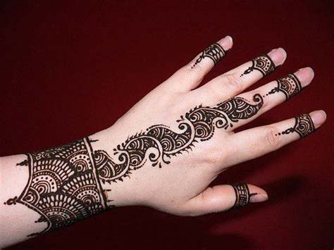 Very nice arabic mehndi design and so stylish henna image beautiful fashion style photos. Mehndi Ka Rung: Mehndi Ka Rung Easy bangle style design