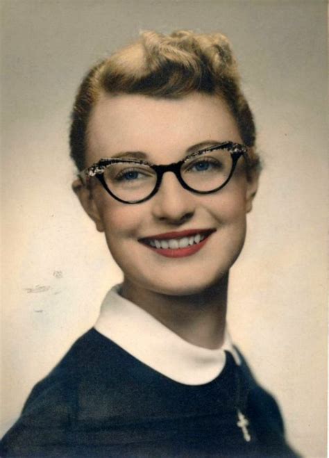Cat Eye Frames The Cool Glasses Style Of Women From The 1950s ~ Vintage Everyday
