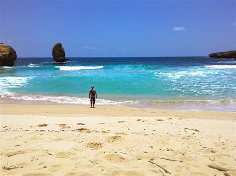 Good availability and great rates. Jejak Kecilku: Pantai Pudak Blitar
