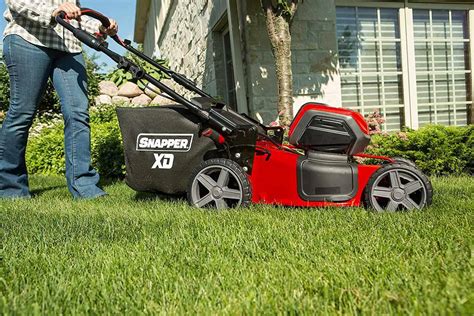 9 Best Commercial Walk Behind Mowers 2021 Reviews And Comparisons