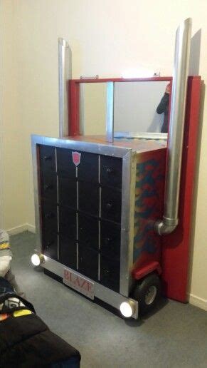 It has to do a lot of things, and have many different looks. Optimus prime dresser | Cuarto de los niños, Dormitorios ...