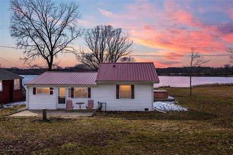 Browse waterfront homes currently on the market in canadian lakes stanwood matching waterfront. 9 Waterfront Homes Under $300,000 - Peevler Real Estate