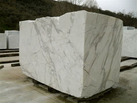 Calacatta Marble Block In Italy Marble Block Calacatta Marble Stone