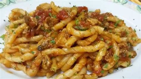.(лигурия) bucatini alla caruso/ букатини алла карузо (кампанья) maccheroni alla molisana/ маккерони алла молизана (молизе) pizza alla napoletana/ классическая неаполитанская пицца penne alla saracena/ пенне алла сарачена (калабрия) penne alla trapanese/ пенне алла. Busiate al pesto trapanese | www.palermoviva.it
