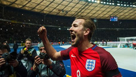 €* 28 tem 1993, london.bilgi ve gerçekler. Harry Kane: Win Over Germany Will 'Give Us Great ...