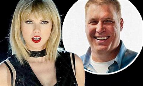 Taylor Swift Fears For Her Life If Transcript Of Sexual Assault Case Is Released Daily Mail