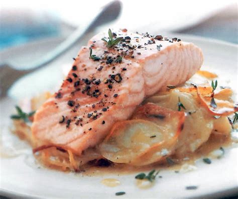 Sprinkle over the fennel fronds and serve with lemon wedges. Celtnet Recipes Blog: Salmon Baked with Potatoes and Thyme ...