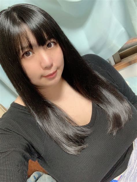 Chouzuki Maryou Highres 1girl Asian Black Hair Breasts Lipstick