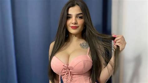 Karely Ruiz Paraliza Instagram Con Coqueto Bikini Rojo Pasi N As Se Dej Ver En Veracruz