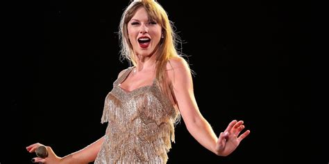 Taylor Swifts Eras Tour Film Breaks Presale Record At AMC Theatres
