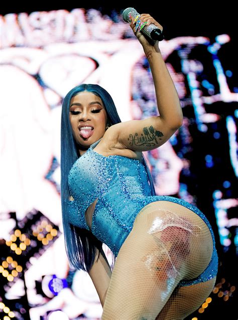 Cardi B Shows Off New Bum Tattoo And Offset Tribute Ink Ladbible