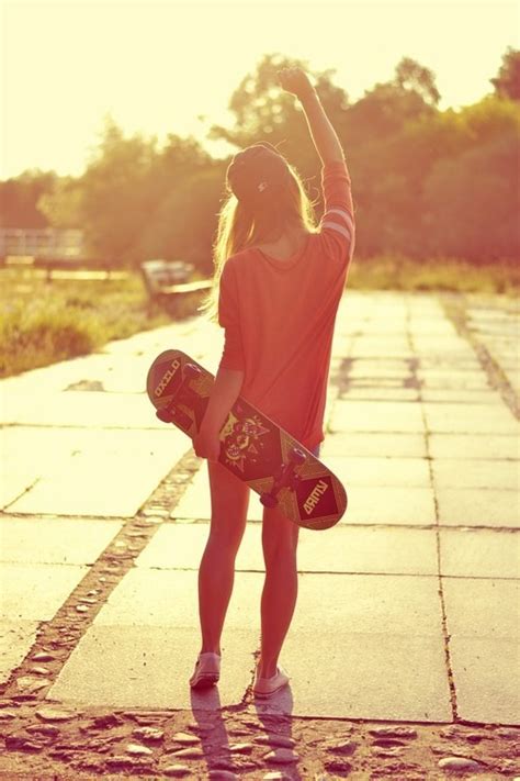 Girl Skate And Skateboard Image 224972 On