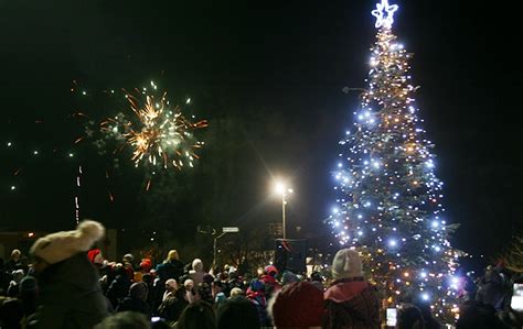 Плевен За Плевен Коледната елха в Плевен ще грейне на 1 декември
