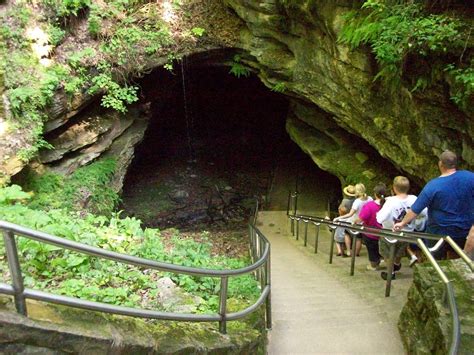 Mammoth Cave Mammoth Cave National Park Places To Travel Kentucky
