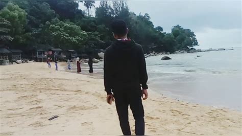 Our homestay tepi pantai is basically located near the beach, you just have to walk 3 mins to the beach. Jalan tepi pantai🤩 - YouTube