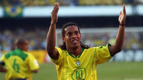 Ronaldinho Retires From Football Dw 01172018