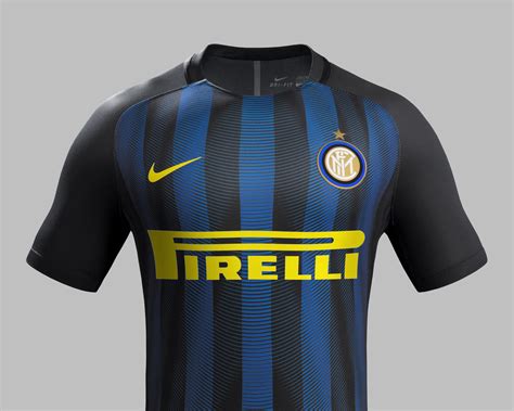 Inter, servono 25 mln sia per dumfries che per bellerin: Inter Milan 16/17 Nike Home Kit | 16/17 Kits | Football ...