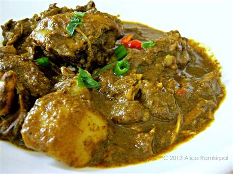 This easy curry chicken recipe consists of a splash of coconut milk making it creamy and delicious. Guyanese-style Chicken Curry - Alica's Pepperpot | Recipe ...