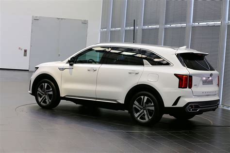 New 2020 Kia Sorento Hybrid Prices Specifications And On Sale Date