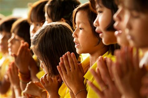 Children Praying Church Of God Of Prophecy