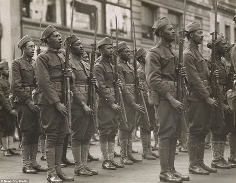 The Black Soldiers Who Fought For America In World War One Daily Mail