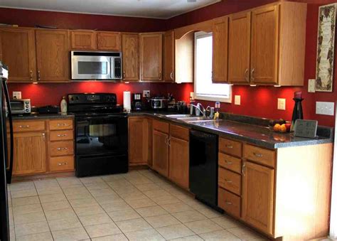 We tried several products, including many actual wood and grain fillers, but we got the best results with the drydex wall spackle mixed with a little of the dust that remained on the cabinets. Kitchen Paint Colors with Oak Cabinets - Decor Ideas