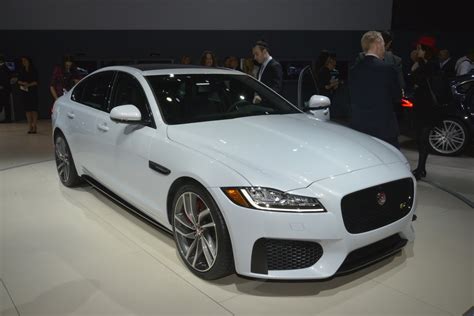 The new engine offers excellent torque and up to 42 mpg. 2017 Jaguar XE Priced From $34,900*, New 2016 XF From ...