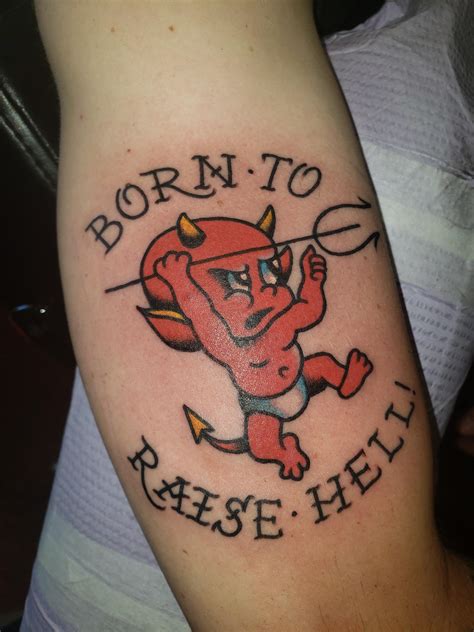 ♥️ i love cave town. Hot Stuff Devil + one of my favorite Motörhead tracks by Johnny Stallings @ Area 54 Peachtree ...