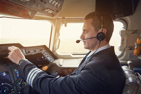 Pilot Otkrio Koje La I Se Govore Putnicima Na Odlo Enim Letovima