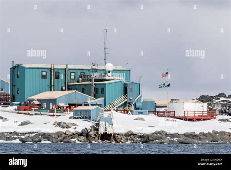 U S Antarctic Research Base Hi Res Stock Photography And Images Alamy
