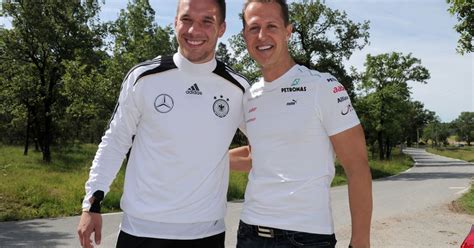 Lukas josef podolski is a professional footballer from germany. Michael Schumacher: Lukas Podolski denkt an ihn | BUNTE.de