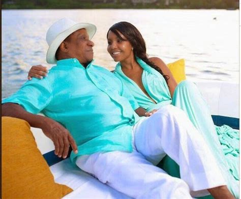 Reginald mengi is/was the c.e.o of ipp media(itv, eatv, capital television, radio one.) Billionaire Reginald Mengi Reveals Why He Married K-Lyn ...