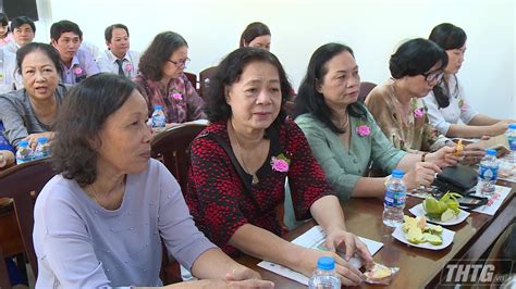 Tờ gấp giáo dục và đào tạo. Sở Giáo dục và Đào tạo Tiền Giang họp mặt chúc mừng Ngày ...