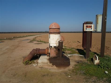 View Of A C1950s Newman Deep Well Irrigation Pump Tulare County