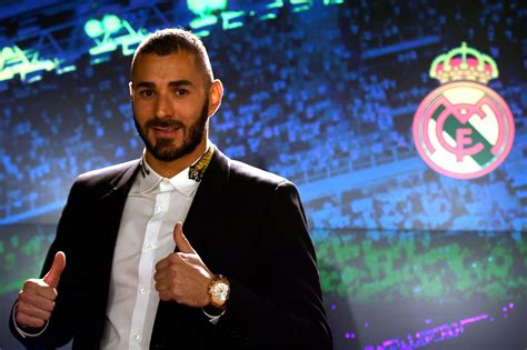 Jun 02, 2021 · benzema has forged an outstanding club career in the meantime, netting 23, 21 and 21 league goals over the past three seasons in spain and looms as a major addition for the 2018 world cup winners. Karim Benzema agrees to extend contract with Real Madrid ...