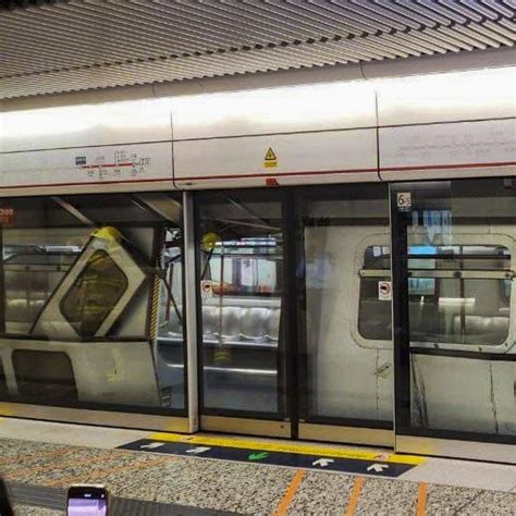 Hong Kongs Mtr Corporation Testing New Trains Retrofitted With Old