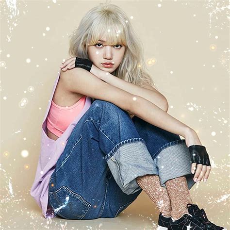 Blackpink Lisa Wallpapers Top Free Blackpink Lisa Backgrounds Wallpaperaccess