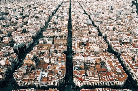 8 Mejores Barrios Para Invertir En Barcelona By Lobo