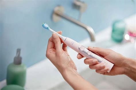 Как правильно чистить зубы электрической зубной щеткой инструкция по