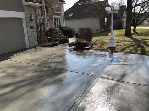 Put Concrete and Driveway Sealing on Your To-Do List | Rock Solid Seal