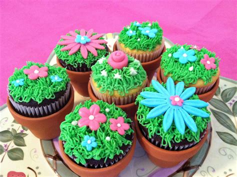 Flower Pot Cupcakes Flower Pot Cupcakes Mini Cakes Cake Art