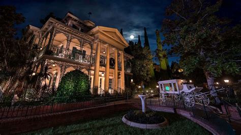 Real Life Haunted Mansions In Missouri Go Viral Inside The Magic