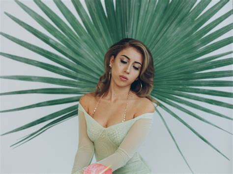 Kali Uchis anuncia su nuevo álbum Orquídeas Cassini MX