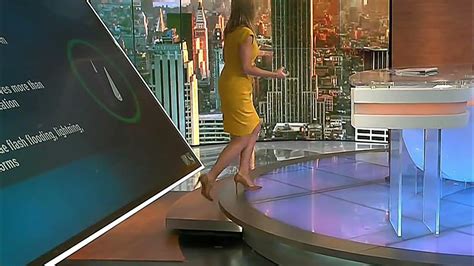 Jen Carfagno Tight Yellow Dress Profile And Rear Views Easy On The Eyes Youtube