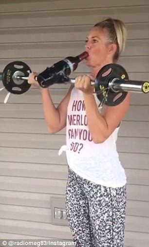 Tennessee Fitness Gurus Wine Workout Video Goes Viral Daily Mail Online