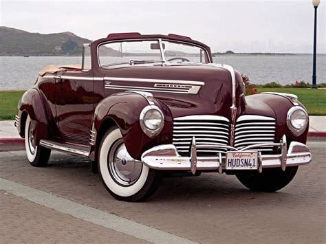 Hudson Commodore First Generation 1941 1942 Motorpedia All Models History And Specifications