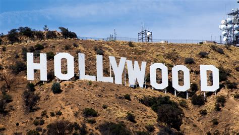 Welcome to ...'Hollyweed'? Iconic 'Hollywood' sign altered...again