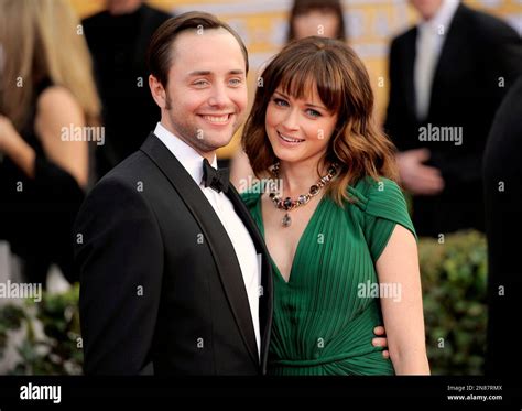 Vincent Kartheiser Left And Alexis Bledel Arrive At The Th Annual Screen Actors Guild Awards