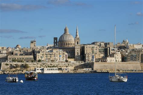 Valletta er hovedstaden på malta. Malta brezelt seine Hauptstadt für 2018 auf - Urlaub in ...