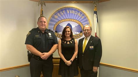West Virginia City Gets First Ever Female Police Officer Wowk 13 News